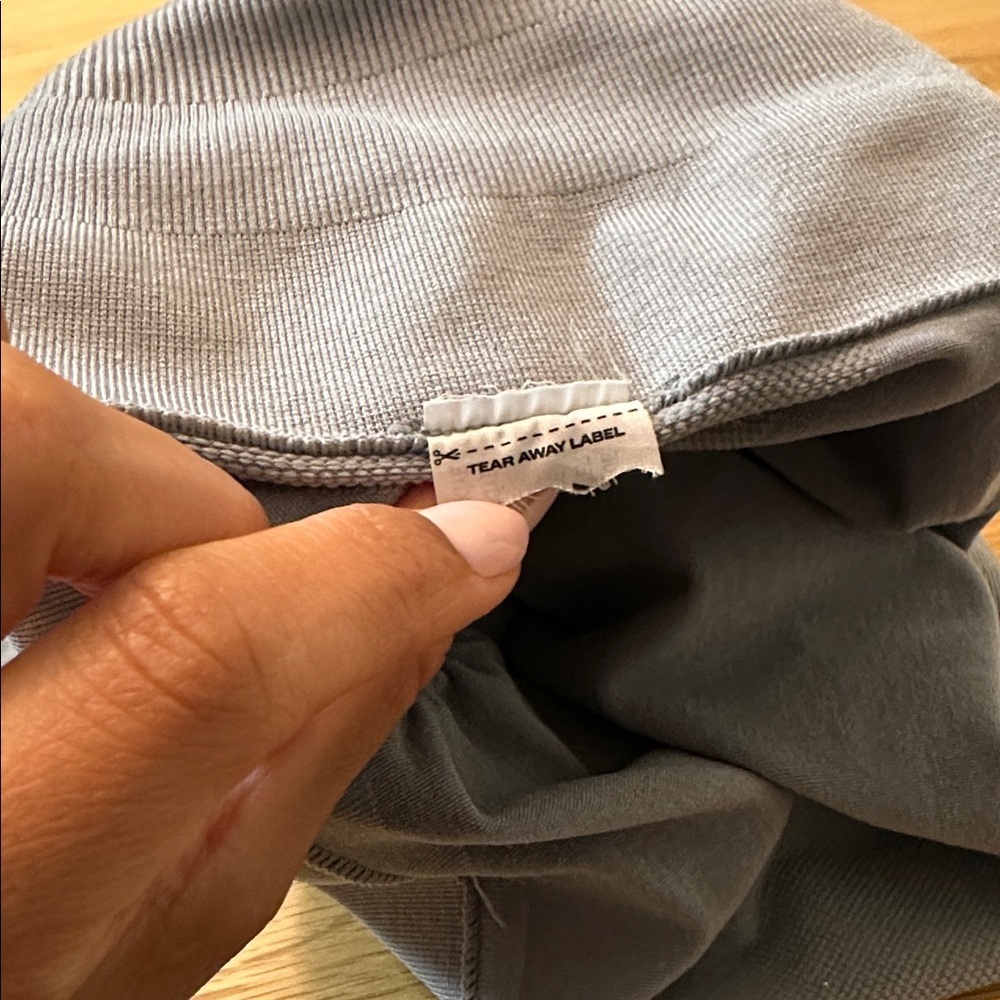 Alphalete Amplify Leggings in Storm Grey XS/S - Picture 4 of 4